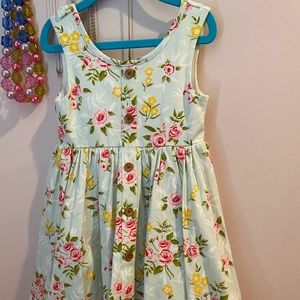 Size 5 SweetHoney NWOT. Never worn but tagremoved.